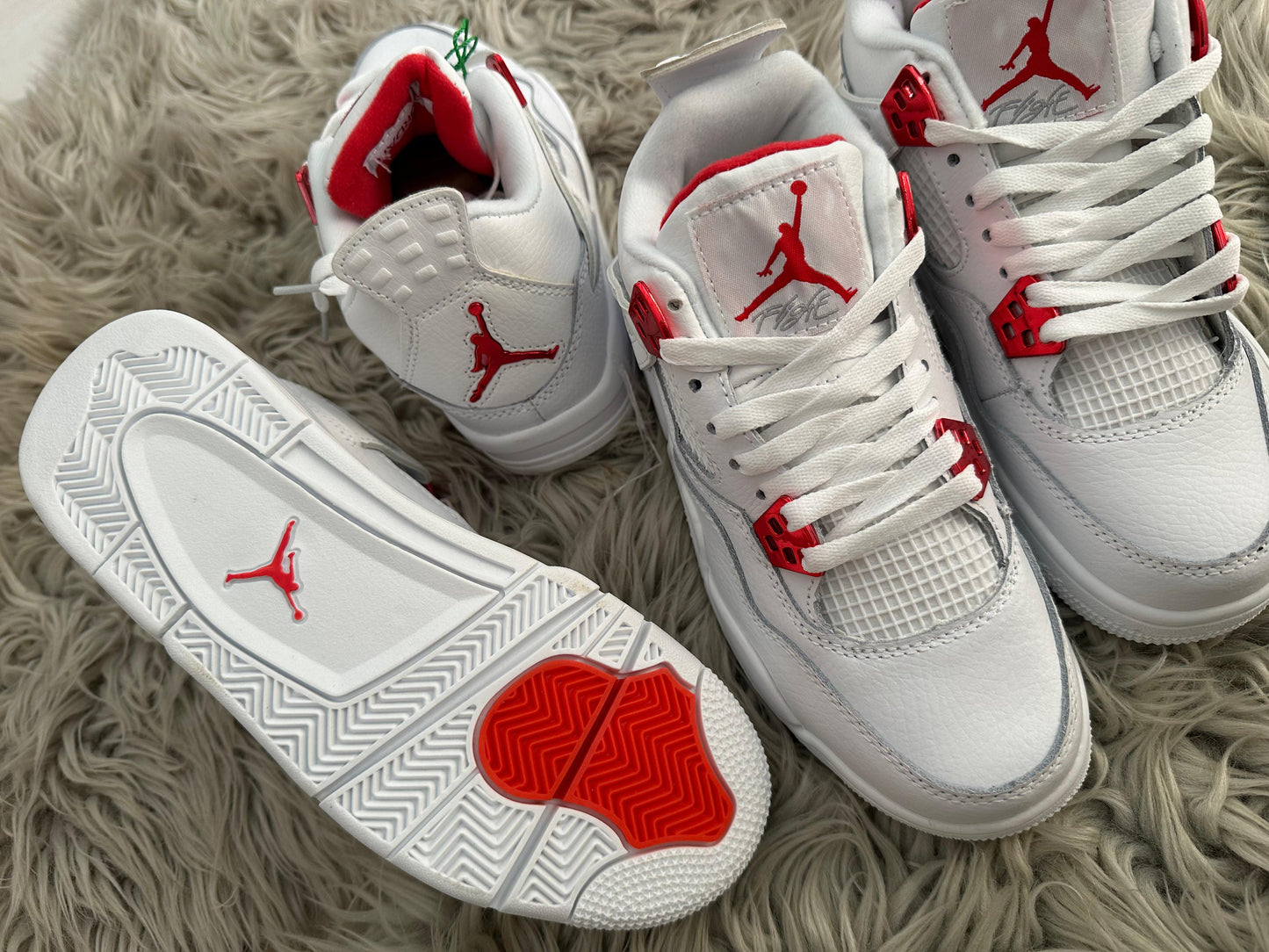 Jordan 4 Methallic Red