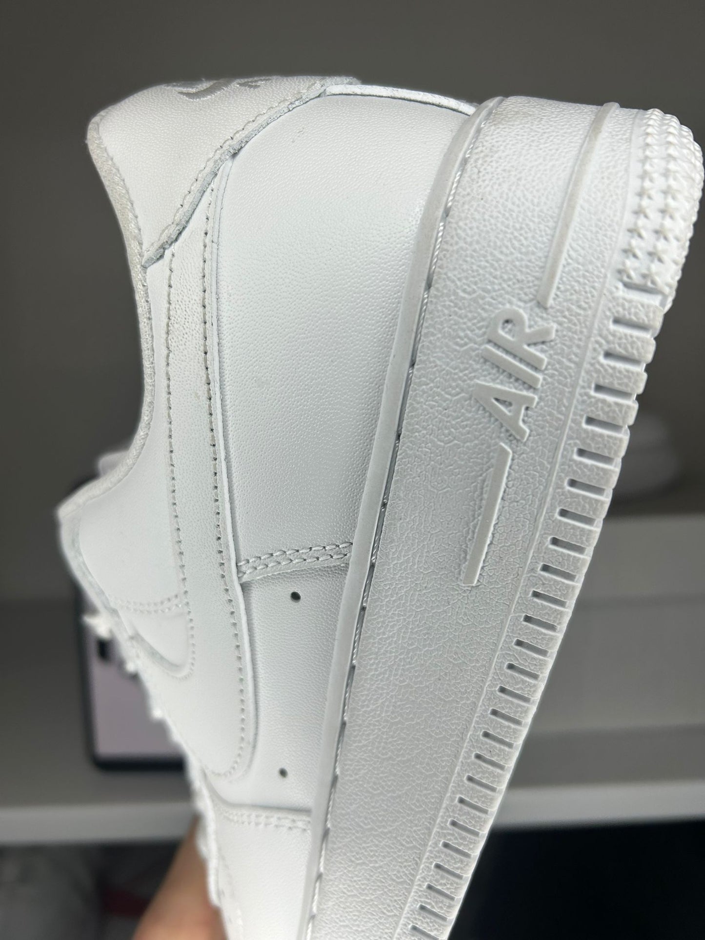 NIKE AIR FORCE 1 WHITE