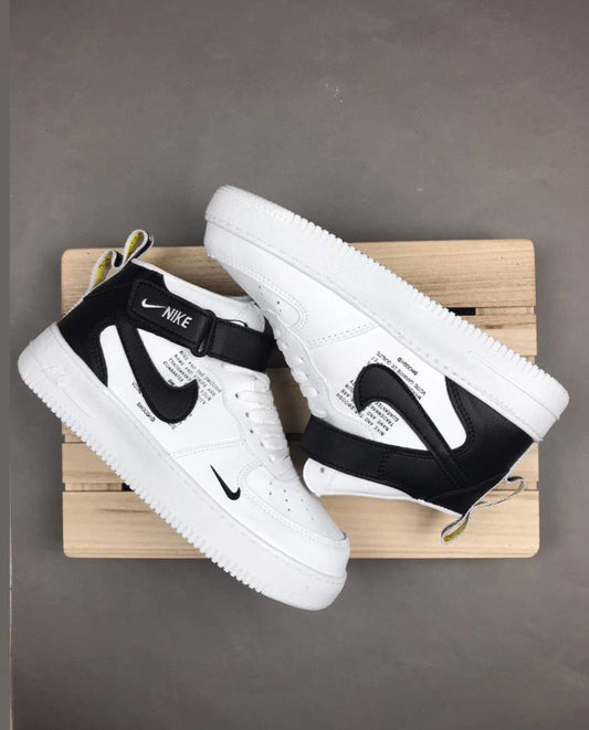 Nike Air Force Bota blancas/negras