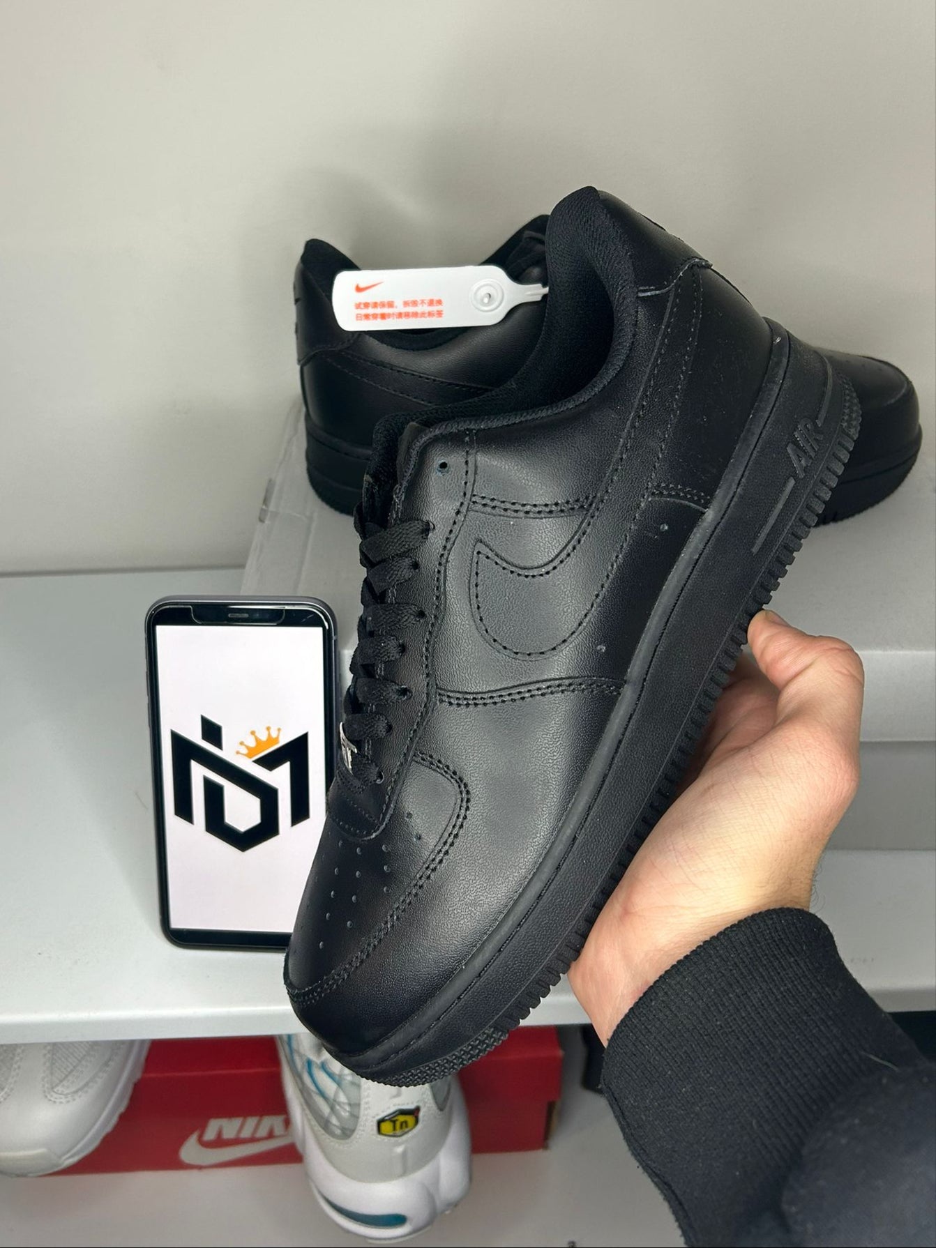 NIKE AIR FORCE 1 NEGRAS